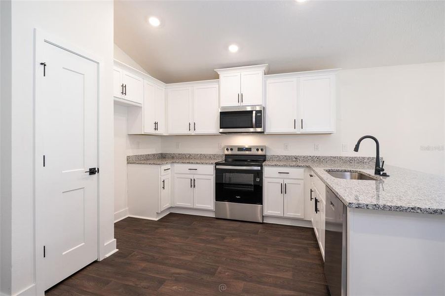 Furnished interior view inside a new home in Palm Coast, Palm Coast (Image 5).
