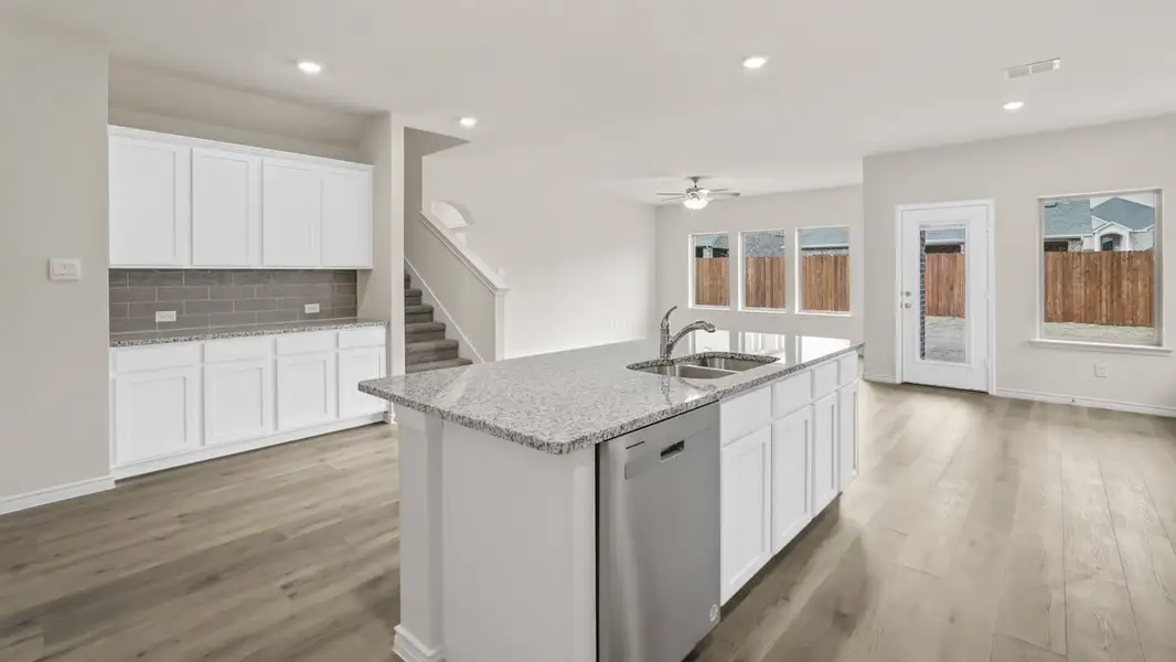 Furnished interior view inside a new home in Elevon, Lavon (Image 4).