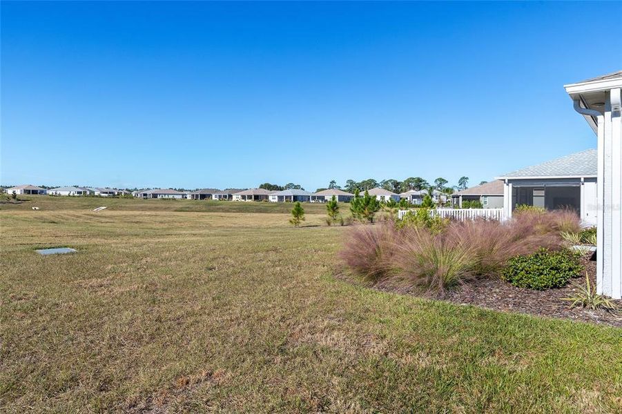 Exterior details and patio area of a home in , Ocala (Image 31).