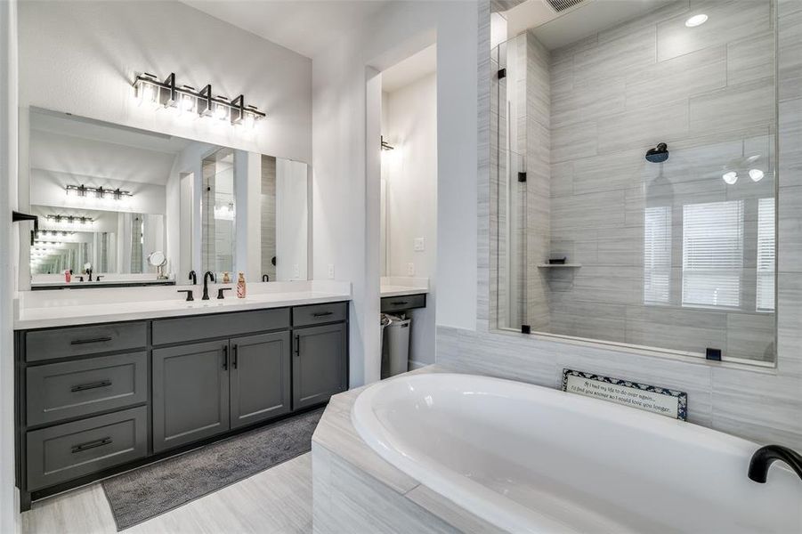 A perfect place to get ready for the day! A perfect place to get ready for the day!