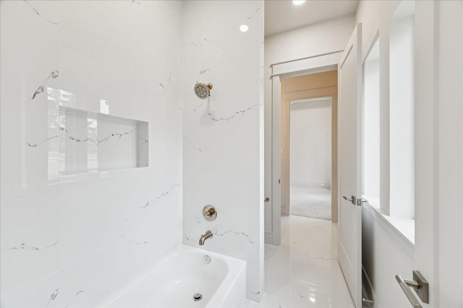 Image 41 of a home in .