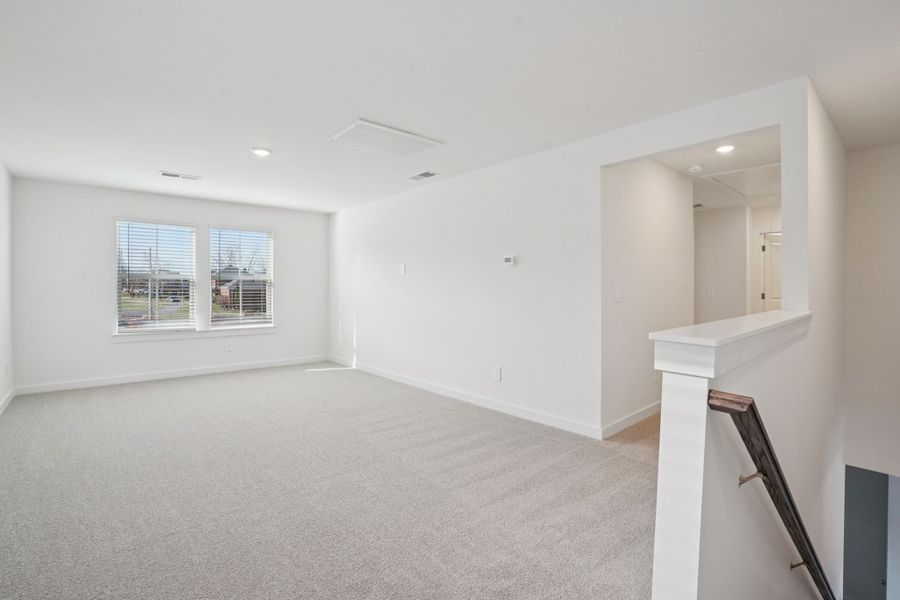 Spacious, unfurnished interior of a new home in River Ridge, Clarksville (Image 12).