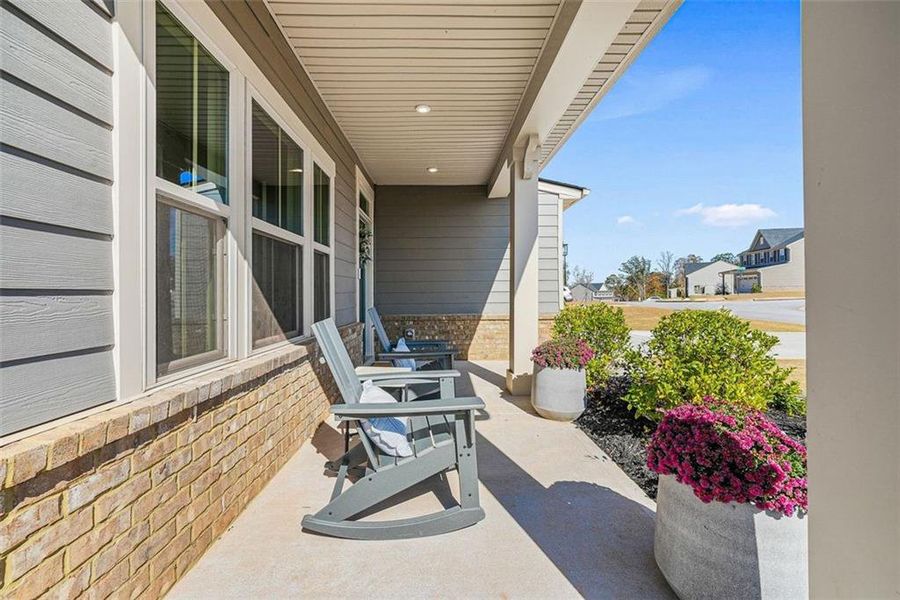 Exterior details and patio area of a home in Southern Hills, McDonough (Image 4).