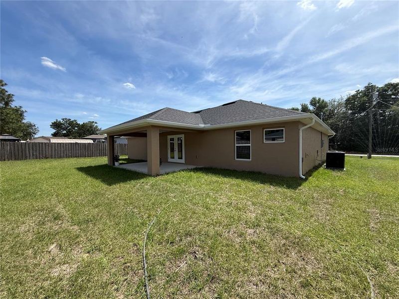 Exterior details and patio area of a home in , Ocala (Image 25).