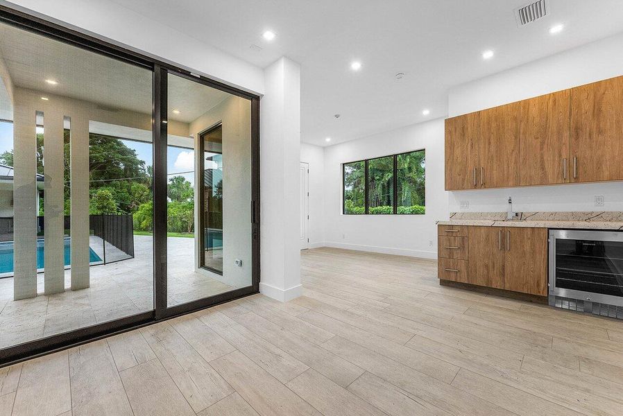 Spacious, unfurnished interior of a new home in , Delray Beach (Image 89).