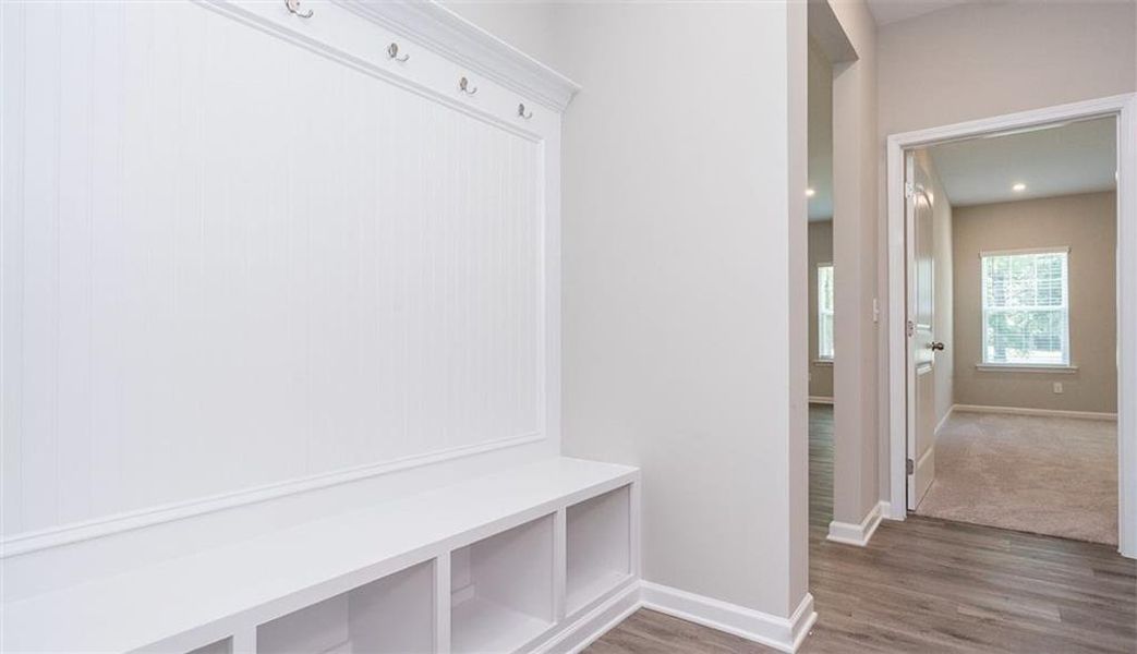 Spacious, unfurnished interior of a new home in Sagebrook, Powder Springs (Image 22).