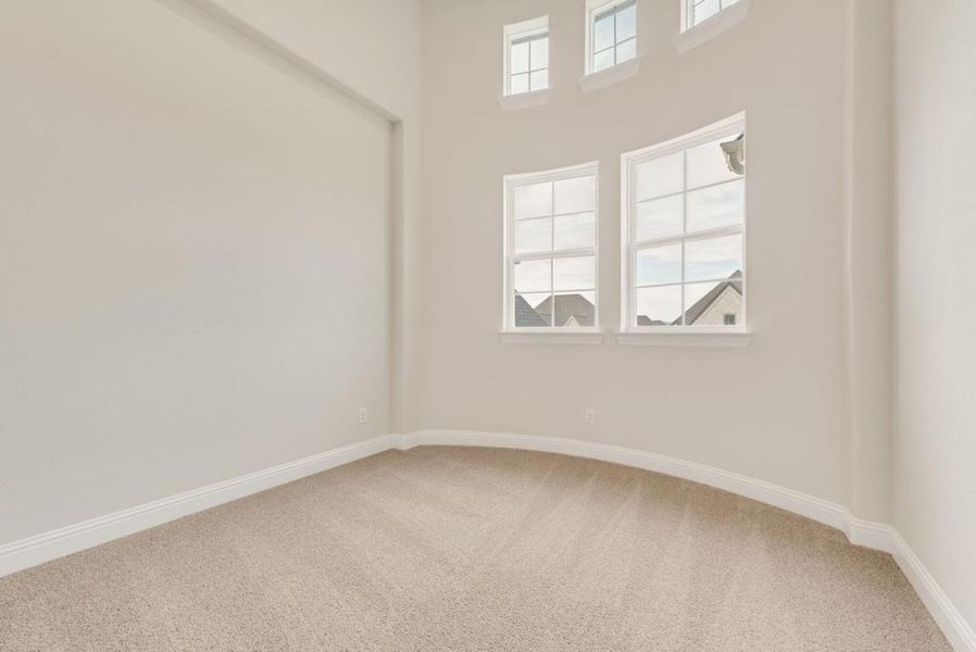 Spacious, unfurnished interior of a new home in Somercrest, Midlothian (Image 33).