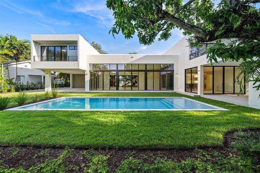 Exterior details and patio area of a home in , South Miami (Image 30).