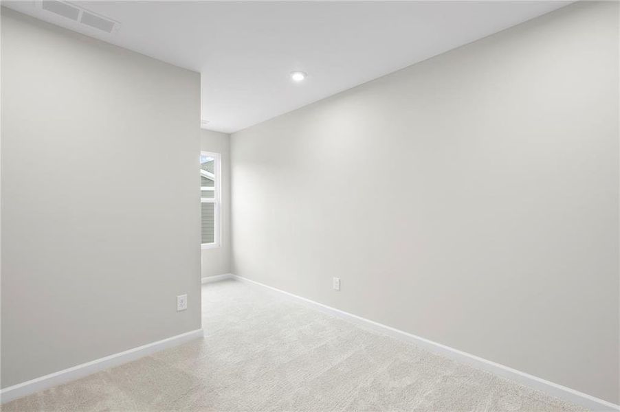 Spacious, unfurnished interior of a new home in Sage Woods, Dallas (Image 24).