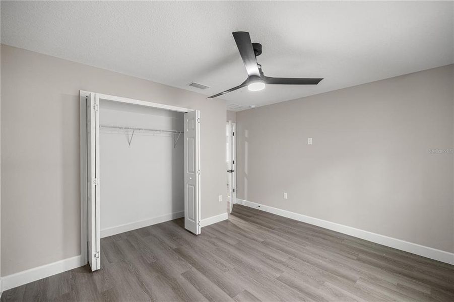 Spacious, unfurnished interior of a new home in , Belleview (Image 20).