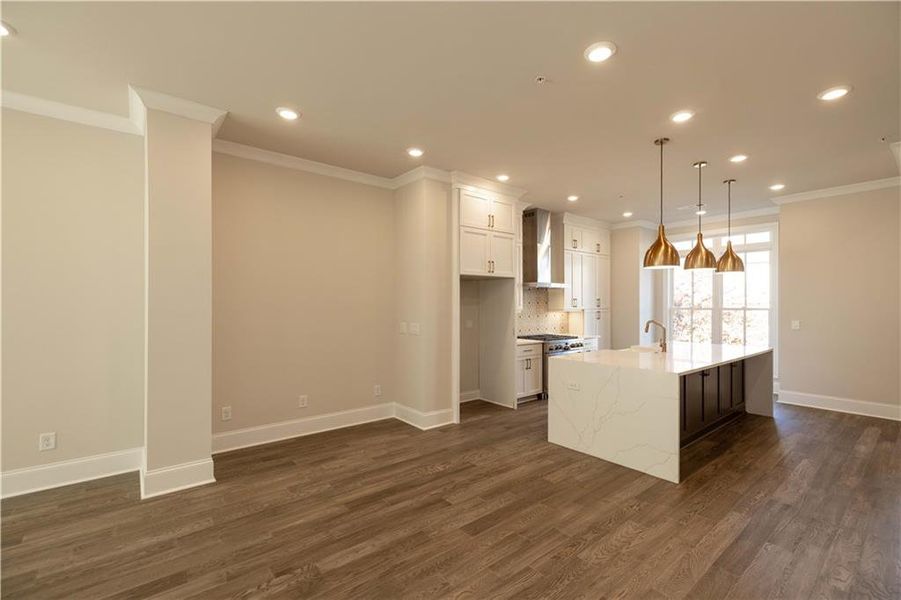 Spacious, unfurnished interior of a new home in Byers Park, Alpharetta (Image 41).
