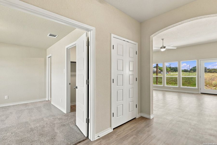 Spacious, unfurnished interior of a new home in , Poteet (Image 24).