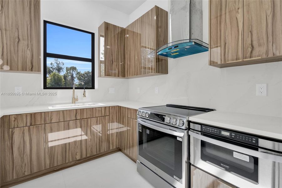Furnished interior view inside a new home in , Lehigh Acres (Image 8). Furnished interior view inside a new home in , Lehigh Acres (Image 8).