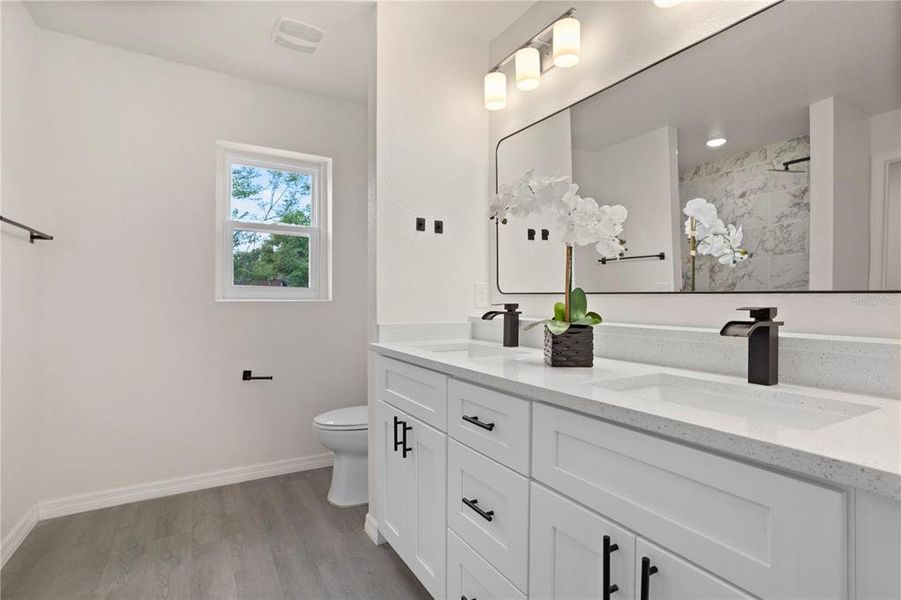 Furnished interior view inside a new home in , Seffner (Image 15).