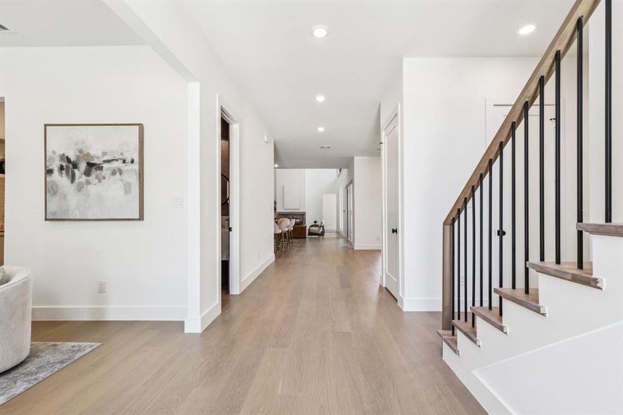 Spacious, unfurnished interior of a new home in , Dallas (Image 18).