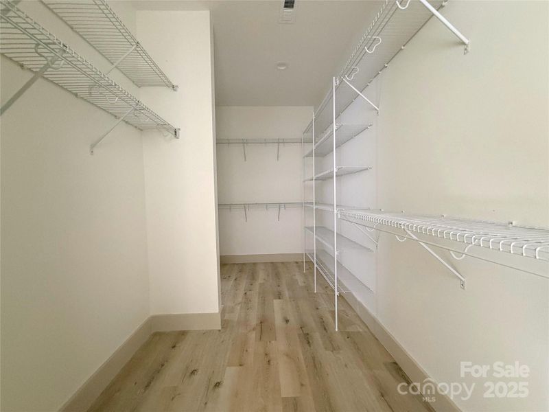 Spacious, unfurnished interior of a new home in , Crouse (Image 24).