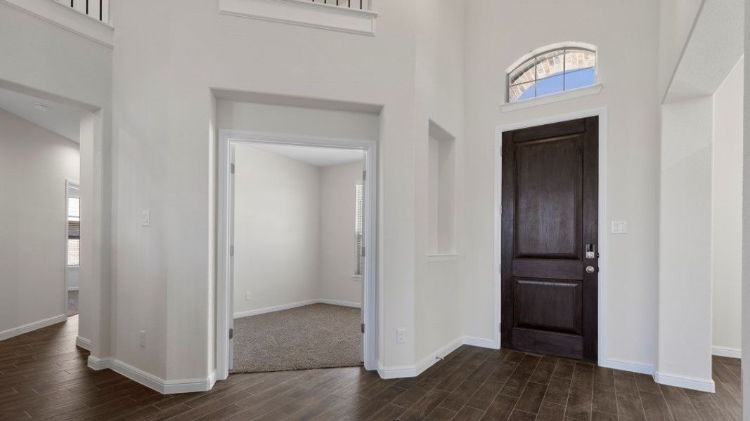 Representative unfurnished interior of a home built from the Valley Spring by D.R. Horton in Eden Ranch, Arlington (Image 27).