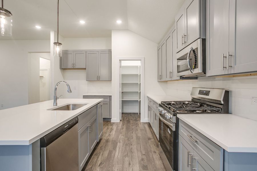 Representative furnished interior of a home built from the Edgewood by Graham Hart Home Builder in Bear Ridge, Burleson (Image 7). Representative furnished interior of a home built from the Edgewood by Graham Hart Home Builder in Bear Ridge, Burleson (Image 7).