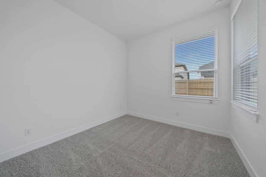 Spacious, unfurnished interior of a new home in Meridiana 50's and 60's, Manvel (Image 22).