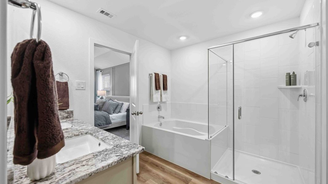Furnished interior view inside a new home in Allison Park, Houston (Image 10).