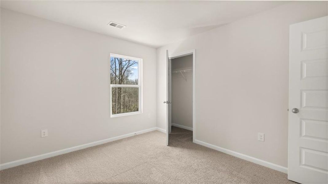 Spacious, unfurnished interior of a new home in Echo Glen, Stockbridge (Image 20).