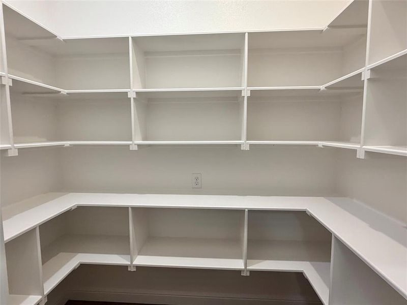 Image 33 of a home in .