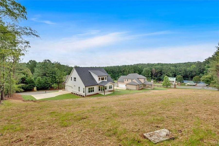 Exterior details and patio area of a home in , Rome (Image 22).