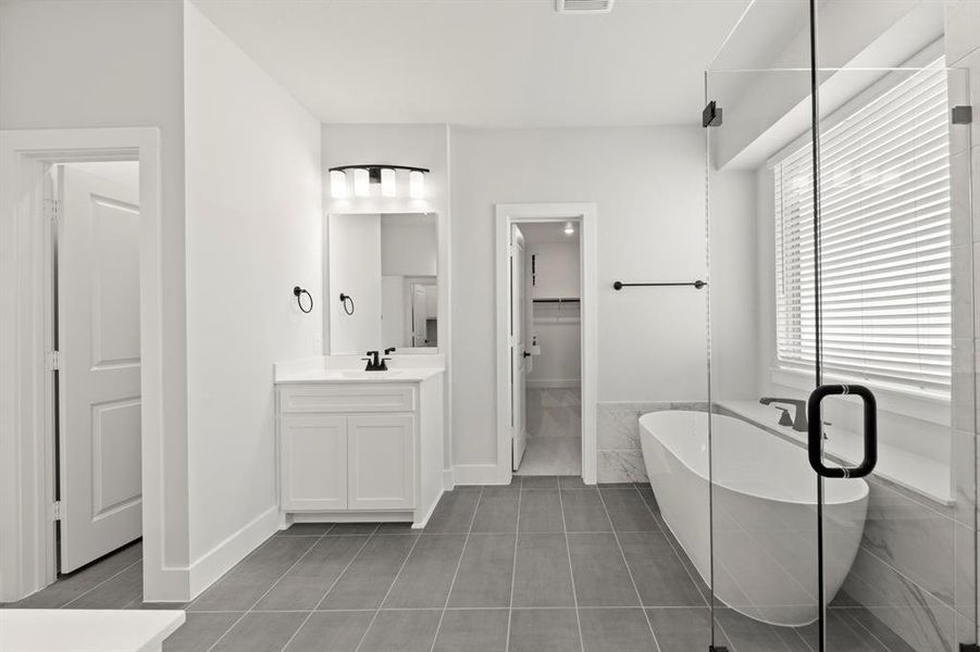 17. 2512 Rolling Hills - Bath