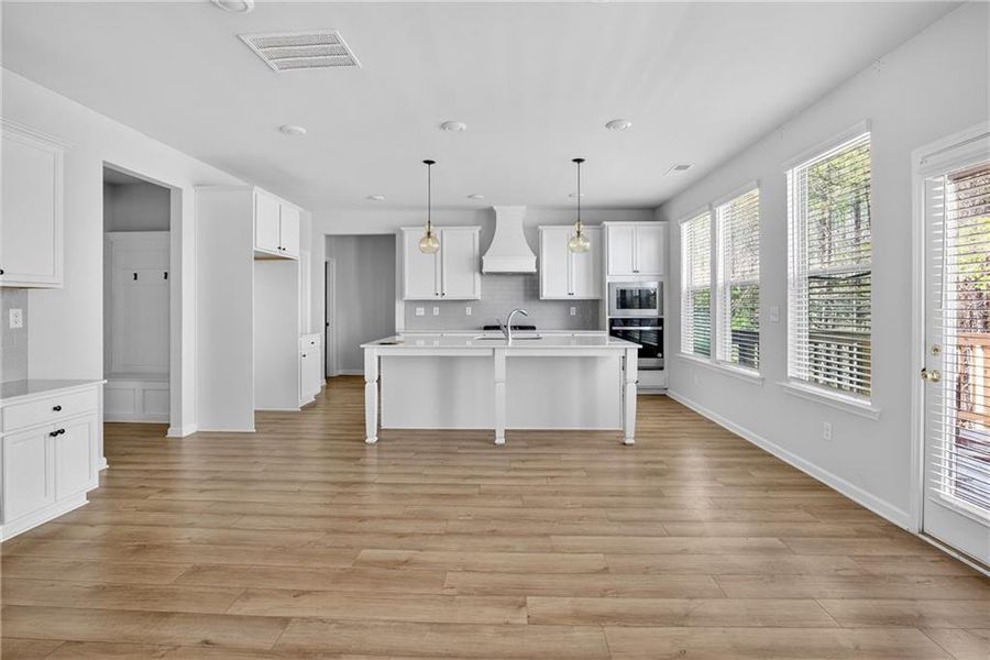 Furnished interior view inside a new home in , Atlanta (Image 7).