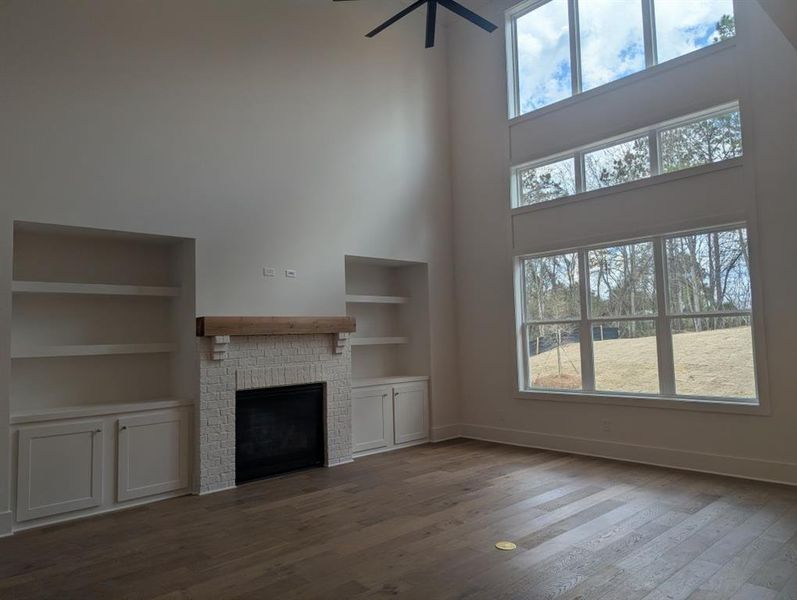 Spacious, unfurnished interior of a new home in Arden on Lanier, Cumming (Image 23).