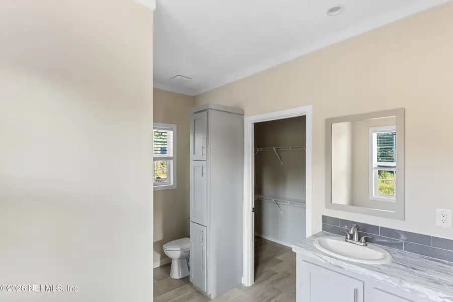 Furnished interior view inside a new home in , Keystone Heights (Image 10).