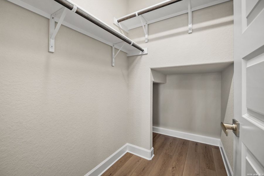 Spacious, unfurnished interior of a new home in Ventana, Bulverde (Image 31).