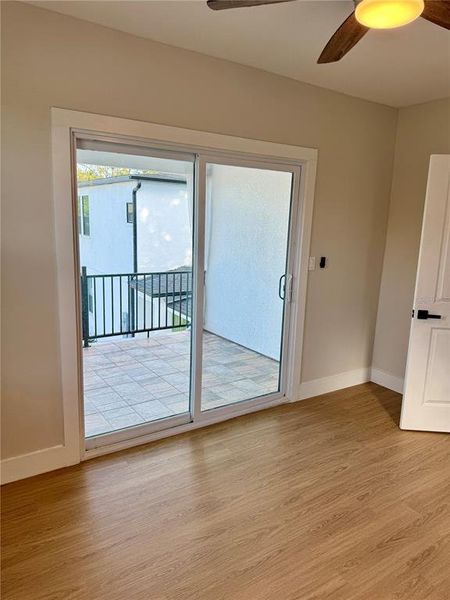 Spacious, unfurnished interior of a new home in , St. Petersburg (Image 23).