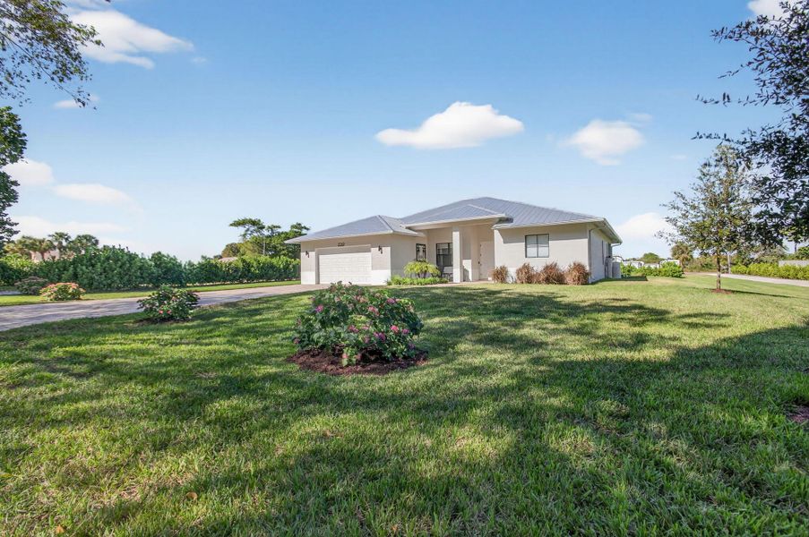 Exterior details and patio area of a home in , Hobe Sound (Image 21). Exterior details and patio area of a home in , Hobe Sound (Image 21).
