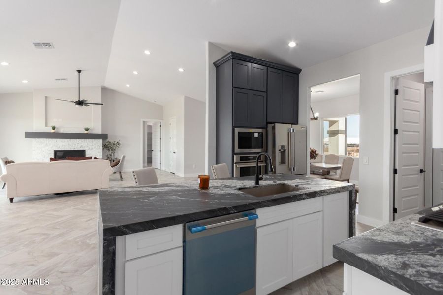 18 - Dunlap 18 - Dunlap