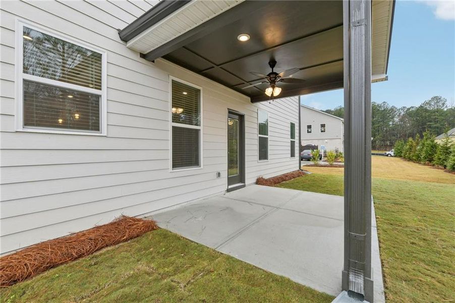 Exterior details and patio area of a home in Hamilton Lakes, Lawrenceville (Image 3). Exterior details and patio area of a home in Hamilton Lakes, Lawrenceville (Image 3).