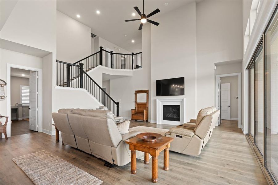 Furnished interior view inside a new home in Pecan Square - Estates, Northlake (Image 19).