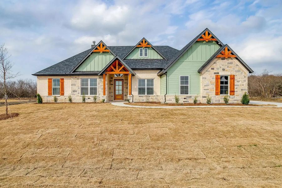Representative exterior photo of a completed home built from the The Finley by Elmwood Custom Homes in Byrum Ranch, Maypearl, TX (Image 4).
