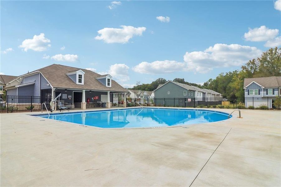 Community amenities in Cambridge at Towne Center, Hoschton (Image 29).