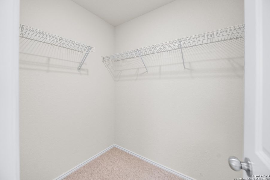 Spacious, unfurnished interior of a new home in Cinco Lakes, San Antonio (Image 12). Spacious, unfurnished interior of a new home in Cinco Lakes, San Antonio (Image 12).