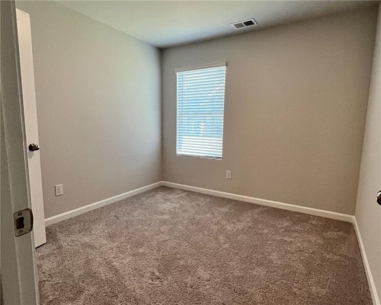 Spacious, unfurnished interior of a new home in , Union City (Image 12).