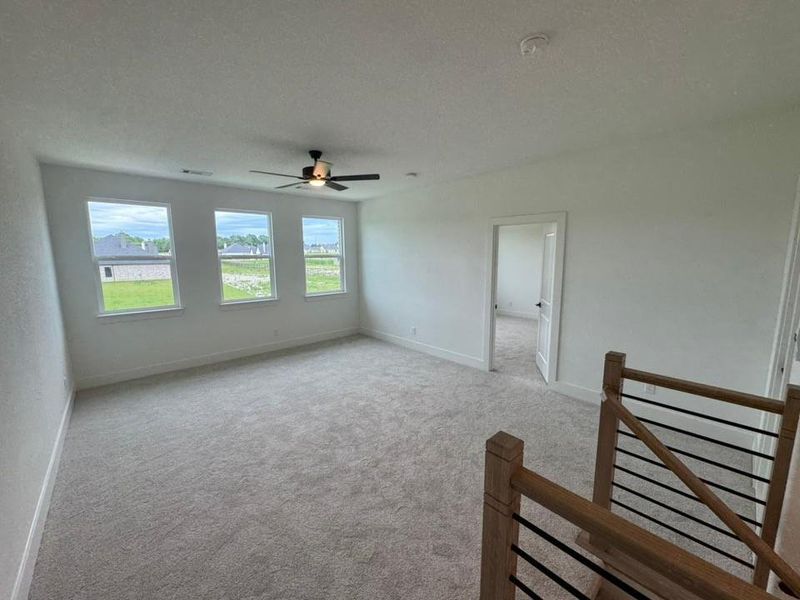 Spacious, unfurnished interior of a new home in King Crossing Estates, Van Alstyne (Image 18).