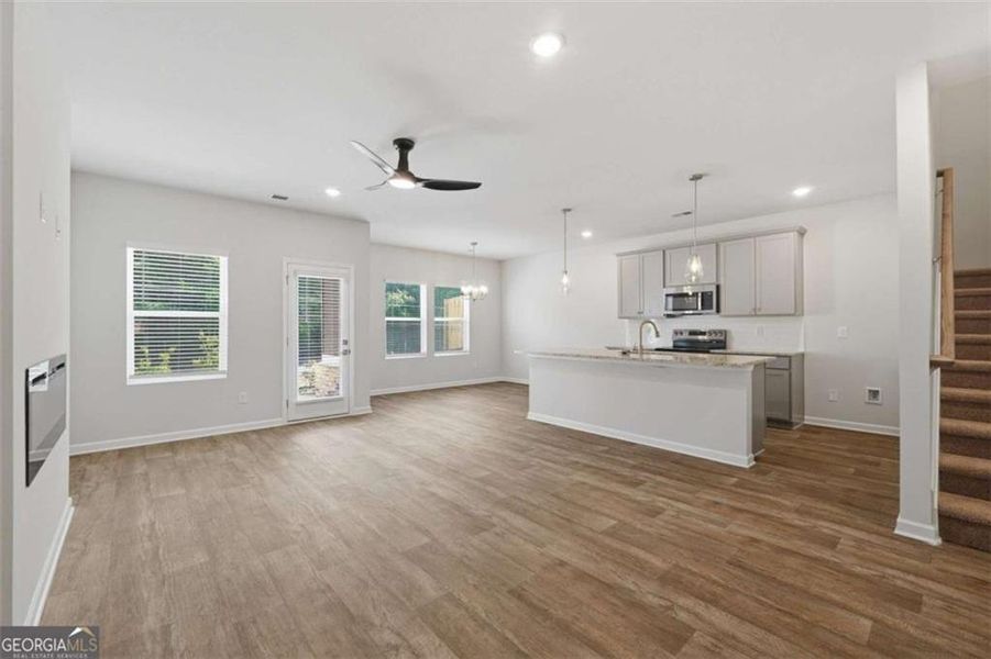 Spacious, unfurnished interior of a new home in Parkway James, Snellville (Image 13). Spacious, unfurnished interior of a new home in Parkway James, Snellville (Image 13).