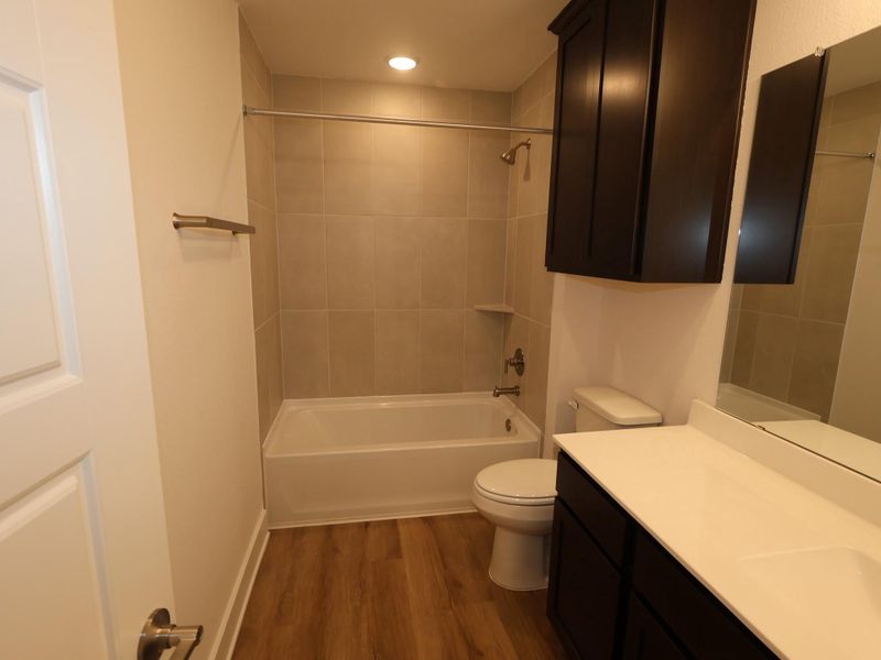 Furnished interior view inside a new home in Lago Mar, Santa Fe (Image 5).