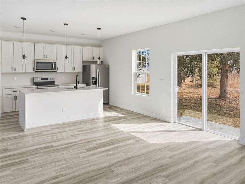 Spacious, unfurnished interior of a new home in , Ocala (Image 23).