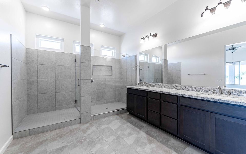 Furnished interior view inside a new home in Heritage Pointe, Chino Valley (Image 10).