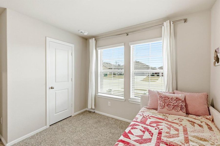 Furnished interior view inside a new home in Hickory Grove, Denton (Image 5).