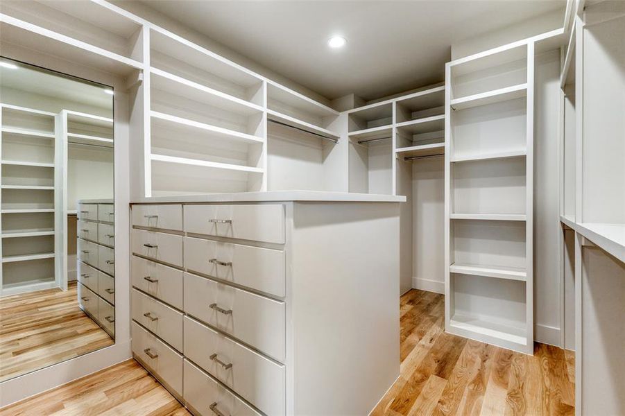 Furnished interior view inside a new home in , Dallas (Image 31).