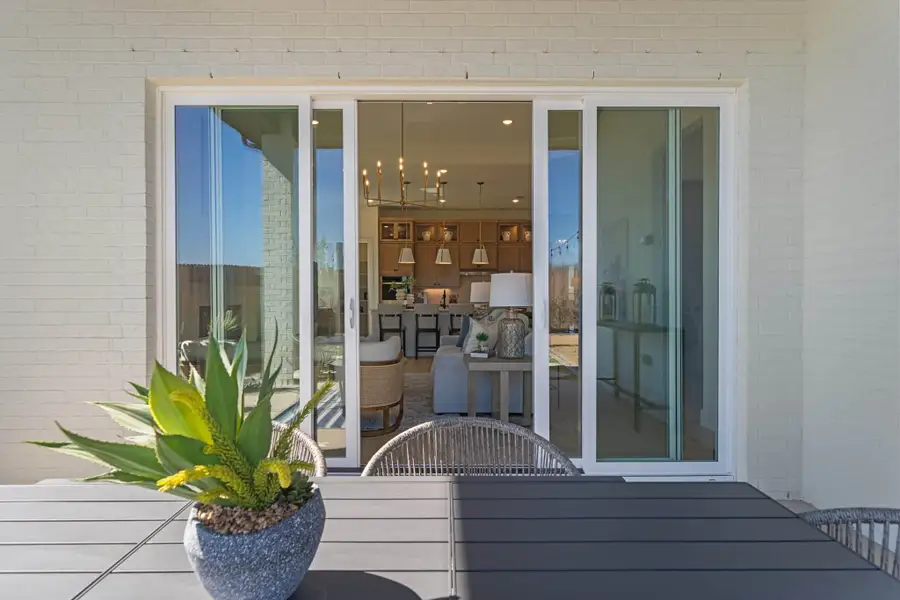 Exterior details and patio area of a home in Beacon Point, Texas City (Image 3).