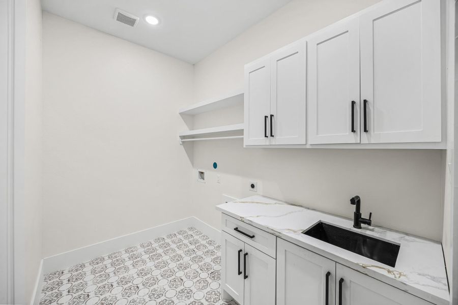 Furnished interior view inside a new home in , La Porte (Image 6).